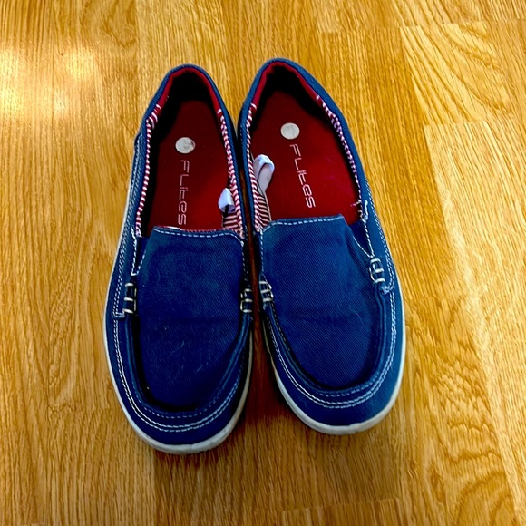 Size 5 Flites Shoes. Canvas.  EUC.  My daughter just outgrew them. - Picture 1 of 2